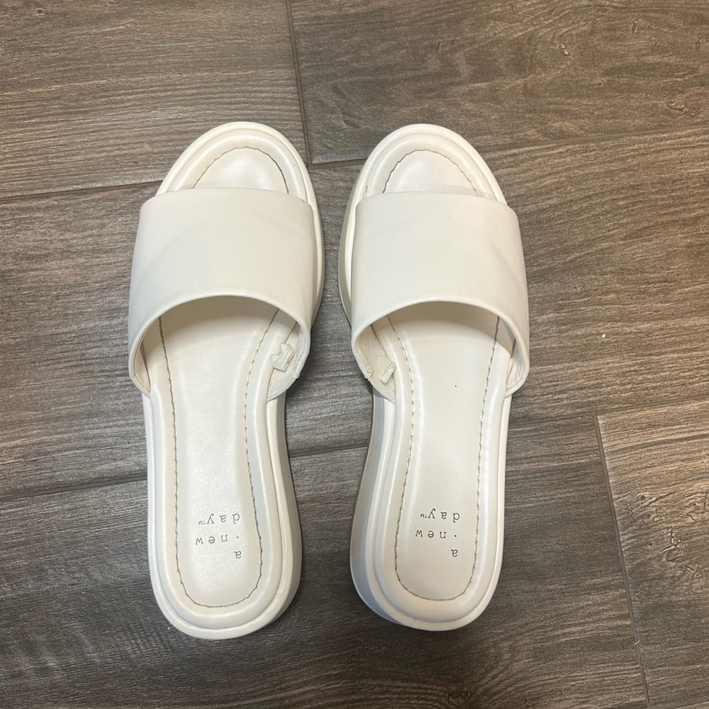 Women’s Sandals